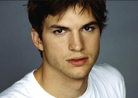 Paizão, Ashton Kutcher compra domínios de internet com nome da filha