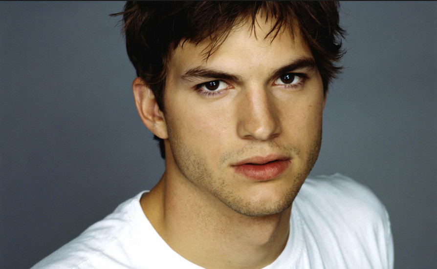 Paizão, Ashton Kutcher compra domínios de internet com nome da filha