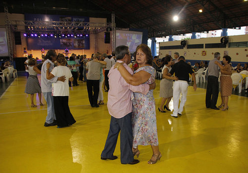 Idosos da FDT vão ganhar programação especial do Dia dos Pais nesta sexta-feira