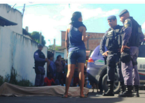 Barra de ferro é usada para matar jovem