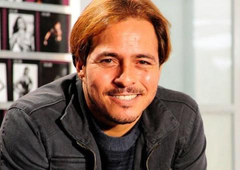 Ator da Globo exibe corpo em site de pornografia