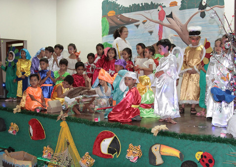 Cmei Dalvina Martins realiza Auto do Natal Amazônico
