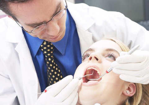 Autoexame pode prevenir câncer de boca, alerta CRO-AM