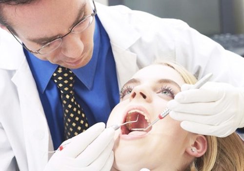 Autoexame pode prevenir câncer de boca, alerta CRO-AM