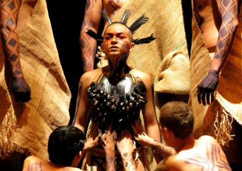 Prefeitura de Manaus leva teatro à RDS do Tupé