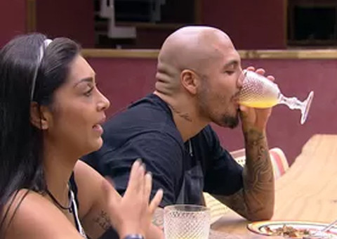 Fernando faz revelação sobre envolvimento de ex namorada com ex-BBB Yuri; "mente aberta"