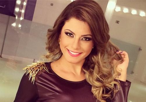 Babi Rossi desabafa: "Estou solteira e carente"