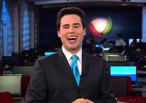 Luiz Bacci confirma contrato com a Band