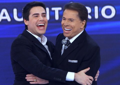 Silvio Santos faz pergunta indiscreta a Luiz Bacci