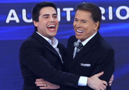Silvio Santos faz pergunta indiscreta a Luiz Bacci