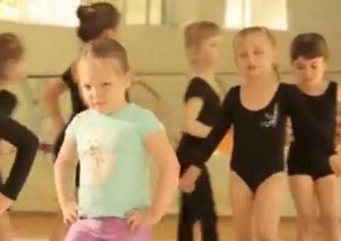  Comercial de shampoo na Rússia, mostra lição de vida