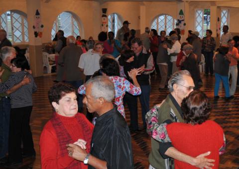 Sesc inscreve para curso de Forró e Bolero-Brega