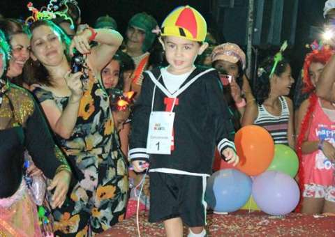 Sesc promove Baile Infantil de Carnaval 2014