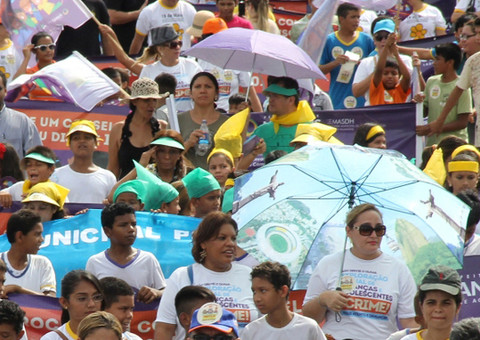 Semana de Conscientização sobre o Autismo tem bandeiraço nesta segunda-feira