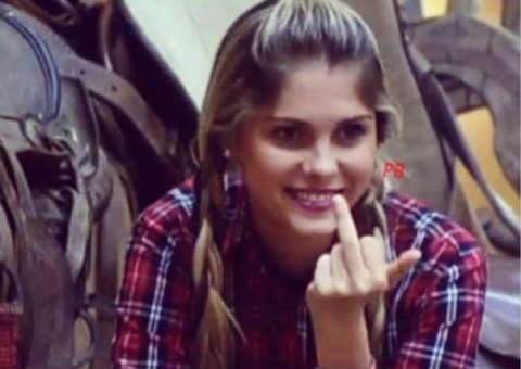 Fãs de Luan Santana atacam Bárbara Evans: "Carne moída com fungos"