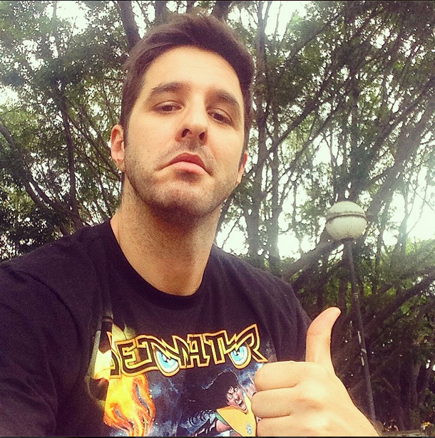 Rafinha Bastos volta a provocar Wanessa com pedido na internet