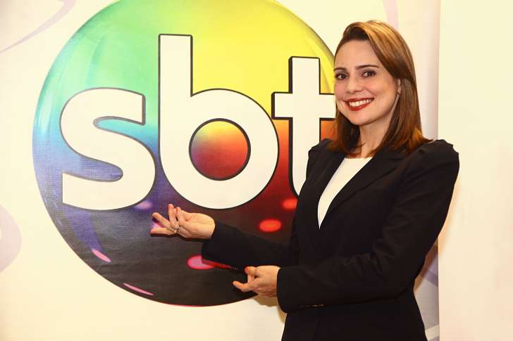 Raquel Sheherazade se afasta do Sbt por causa de cirurgia