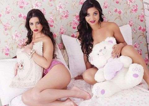 Candidatas ao Miss Bumbum assumem namoro