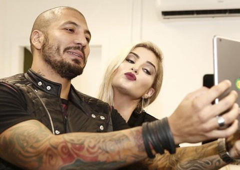 Confira galeria de fotos dos bastidores da final do 'BBB 15'