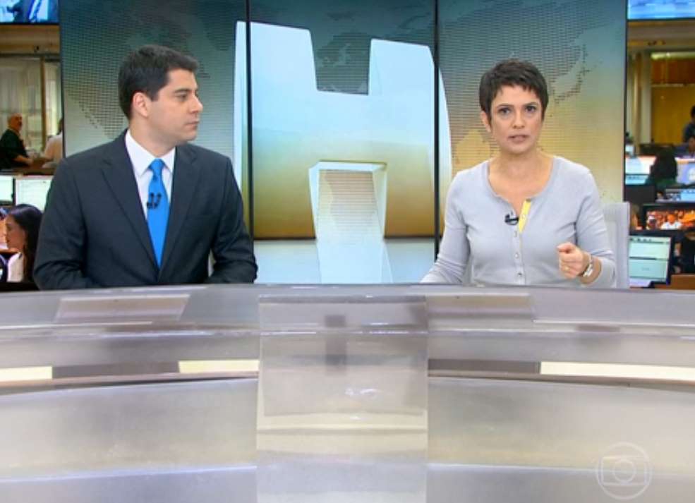 Evaristo Costa tira sarro de Sandra Annenberg em retorno ao "Jornal Hoje"