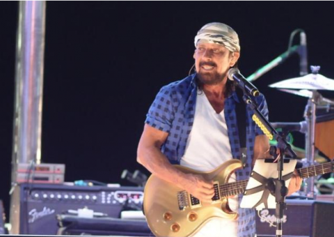 Anúncio de Bell Marques causa corrida por abadás