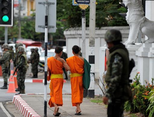 Monges budistas são detidos  por abuso sexual de menores
