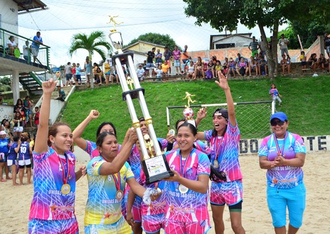   Unidas do São José conquista 1ª Copa das Mulheres de Beach Soccer 