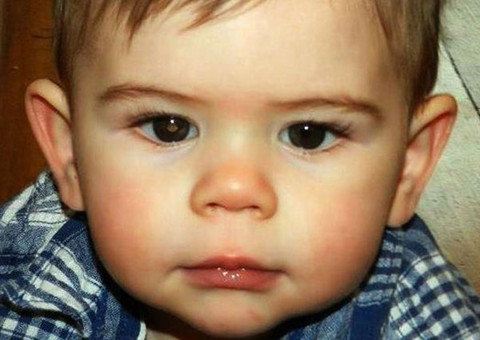 Bebê tem vida salva após ser fotografado para agência publicitária