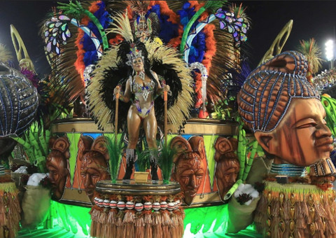 Beija-Flor ganha 13º título no carnaval do Rio