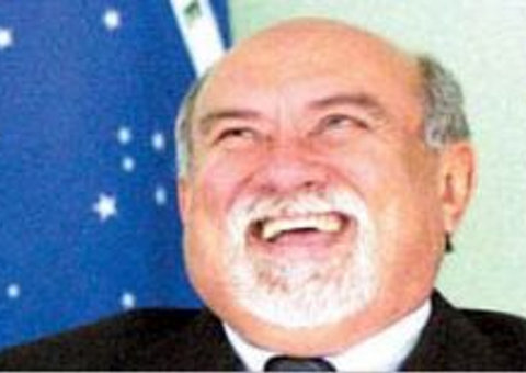  Justiça bloqueia R$ 138 mil de Belarmino Lins