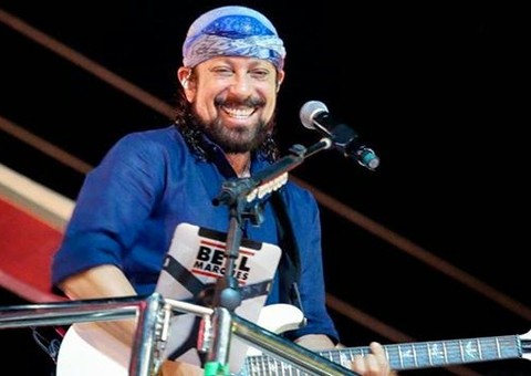 Bell Marques é vaiado em estreia solo no Carnaval de Salvador