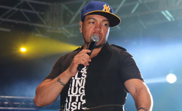 Em recuperação, Belo já tem data para voltar aos palcos