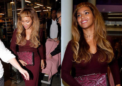 De férias com a família, Beyoncé aparece com visual exótico 