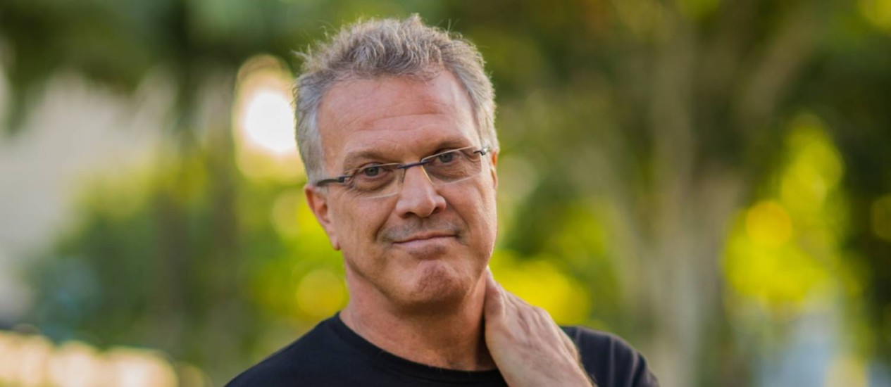 Pedro Bial anuncia casamento com jornalista: 'No fim de maio'