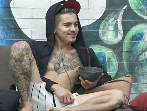 Vídeo: Biel revela aos peões que ficou bêbado com Jennifer Lopez