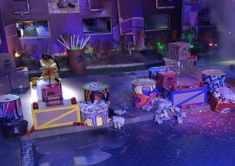 Amanda vence primeira prova que vai definir o primeiro finalista do BBB15