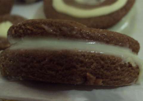 Adolescente é acusado de distribuir biscoito com sêmen em escola