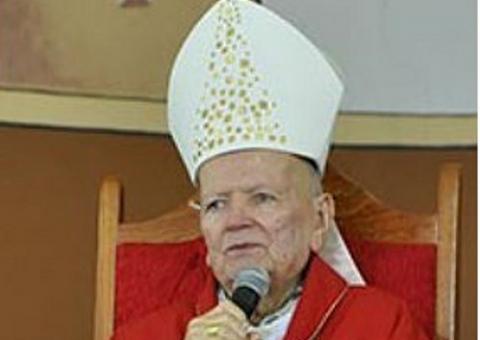 Bispo Waldyr Calheiros morre aos 90 anos