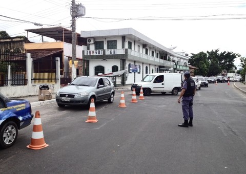 Em apenas um dia, polícia apreende 10 veículos roubados