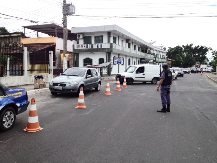 Em apenas um dia, polícia apreende 10 veículos roubados