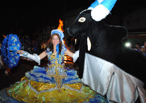 Boi-bumbá Caprichoso lança CD oficial das toadas de 2015