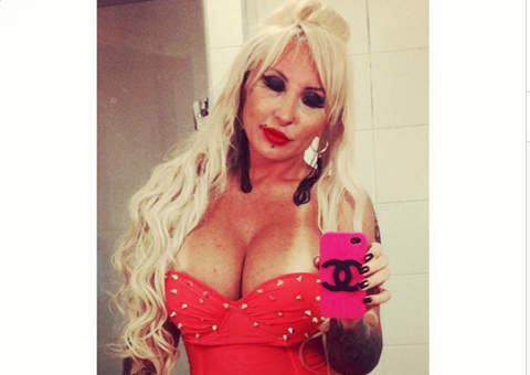 Sabrina Boing Boing vai aumentar prótese de silicone: "Colocarei 3 litros em cada seio"