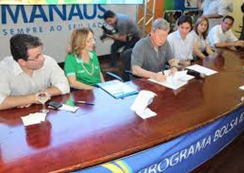 Inscrições para o Bolsa Idiomas começam nesta terça-feira 