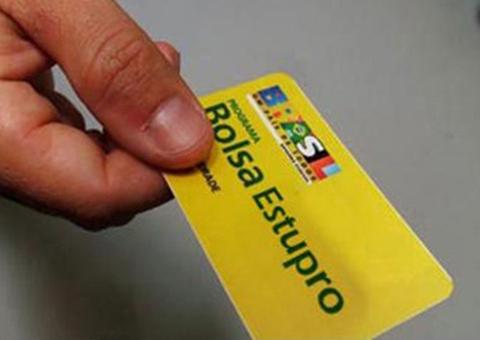 Deputados aprovam "bolsa-estupro"