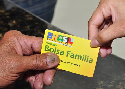 Prefeitura começa recadastramento do Bolsa Família