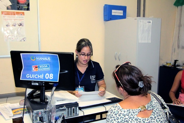 Bolsa Idiomas abre vagas para candidatos da lista de espera