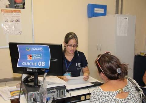 Prazo de entrega de documentos do Bolsa Idiomas termina nesta sexta-feira