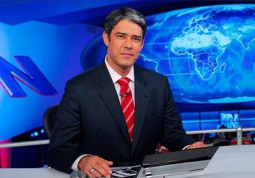 William Bonner é criticado por fazer anúncio de novela em jornal