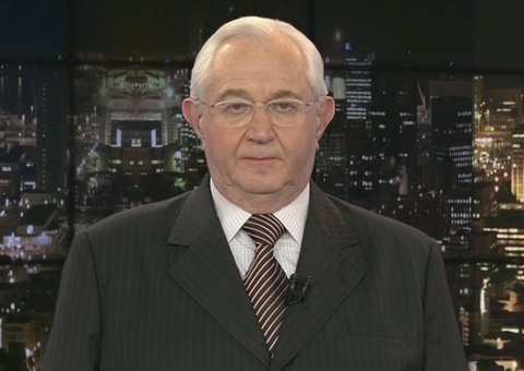 Boris Casoy erra, finge problema técnico e paga maior mico