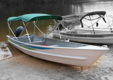 Bote e motor são roubados em Manaus enquanto estavam na Praia Dourada